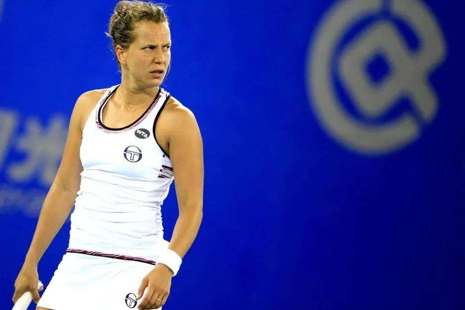 关于科维托娃连续十场比赛得分超过赛事规则更新，巴塞罗那挑战极限！的信息九游游戏下载官方