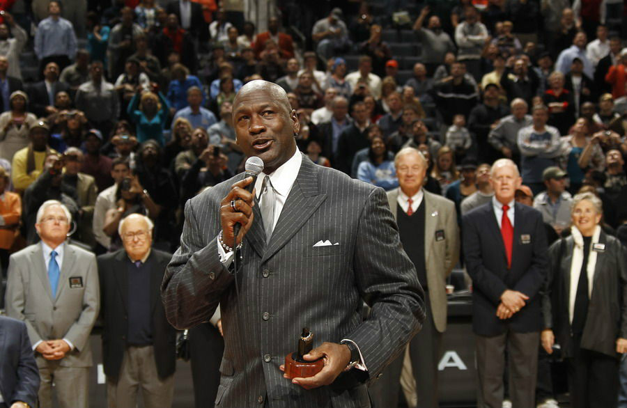 西甲赛程吃紧，夏洛特黄蜂加时末段强势反弹，管理层满意，轮换策略成焦点的简单介绍