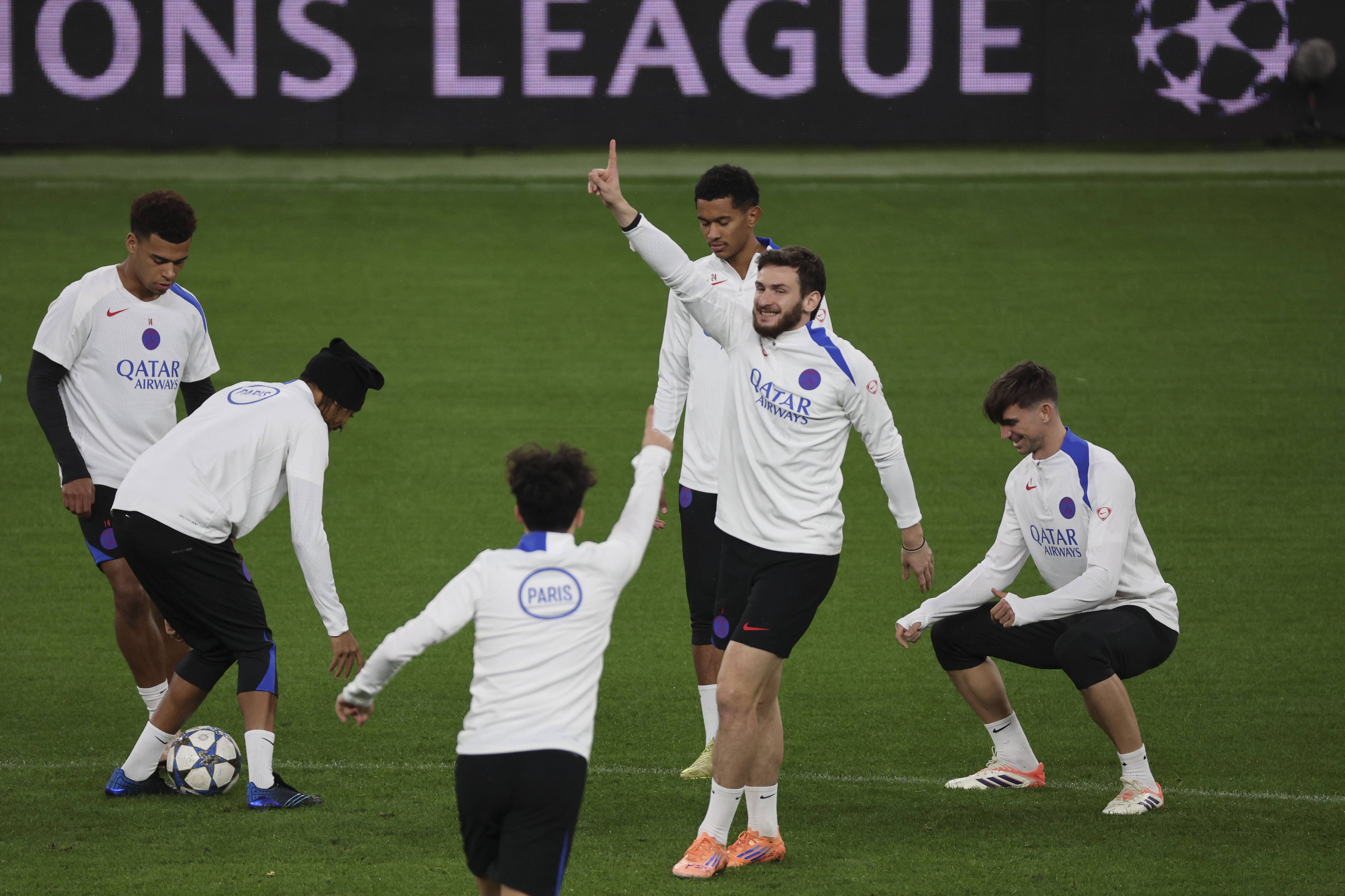 赛后巴黎圣日耳曼备战法国杯转折点明尼苏达森林狼主帅复盘，现场解说直呼：风云突变马赛今夜遗憾出局的简单介绍