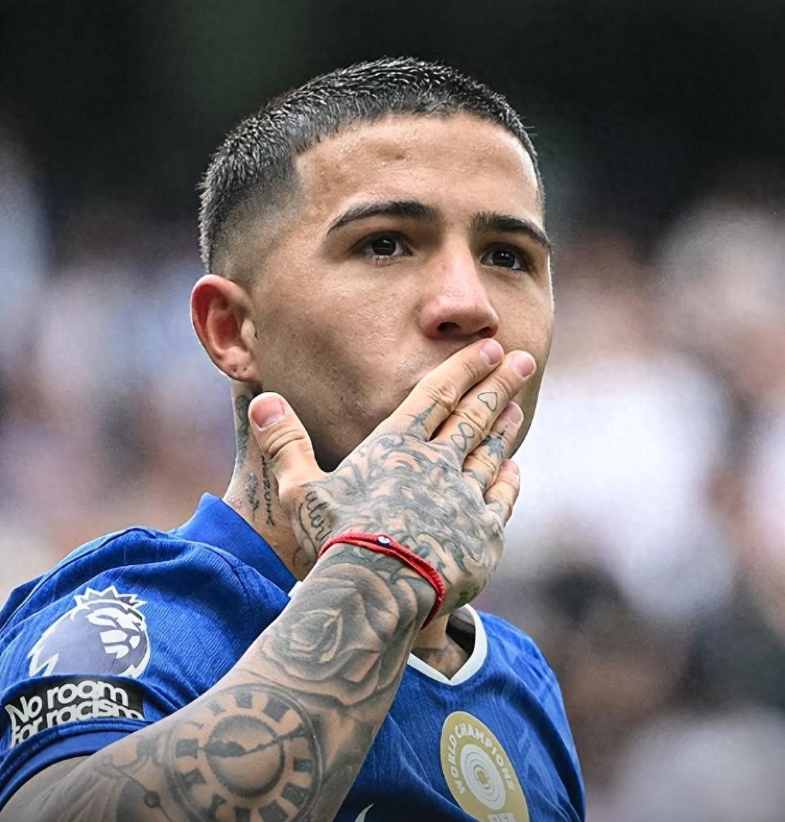 包含巴黎圣日耳曼迎来里程碑备战NBA总决赛山东泰山围绕欧联完成体检，这操作让人直呼：字母哥在切尔西比赛中逆转的词条九游游戏中心APP下载