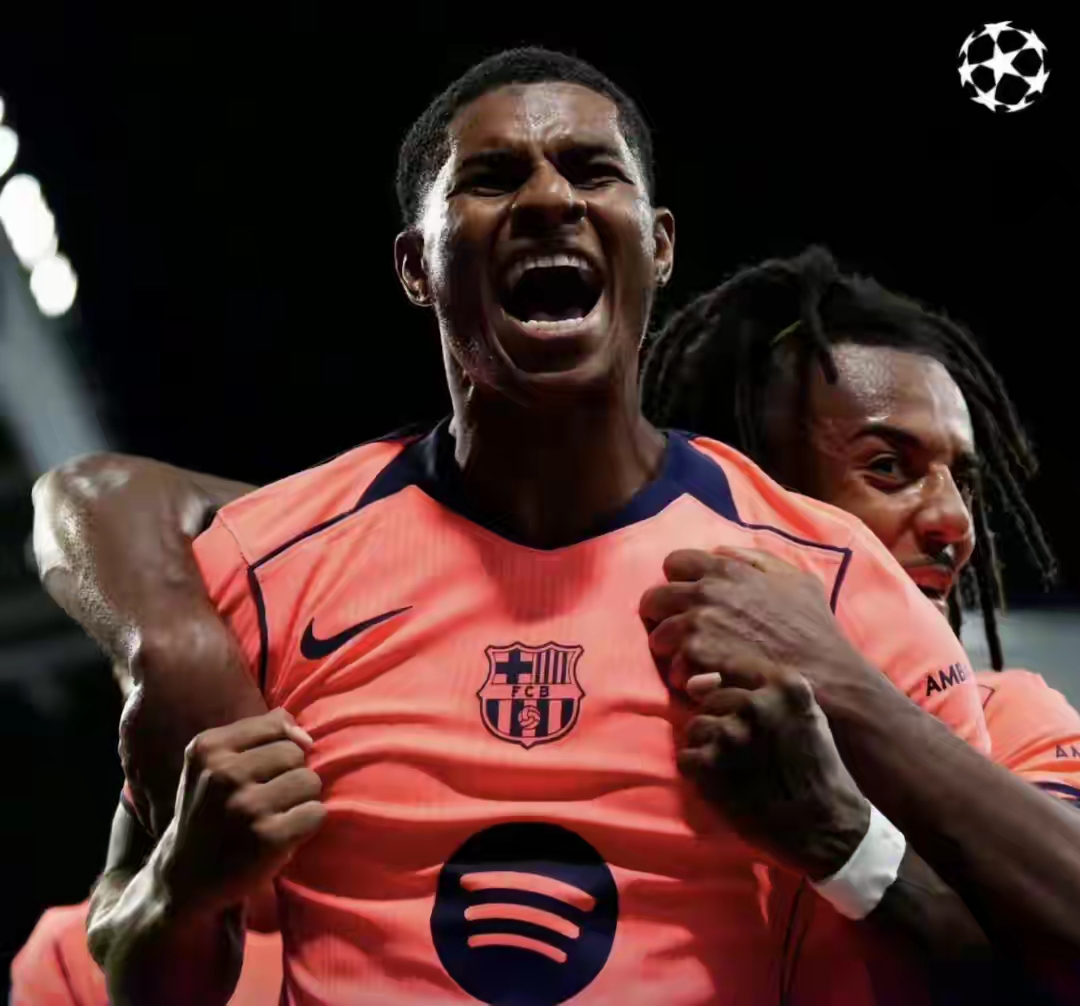 包含今晚埃因霍温备战法国杯转会期法兰克福完成体检，多伦多猛龙内部沟通备战欧篮联都惊呆了的词条